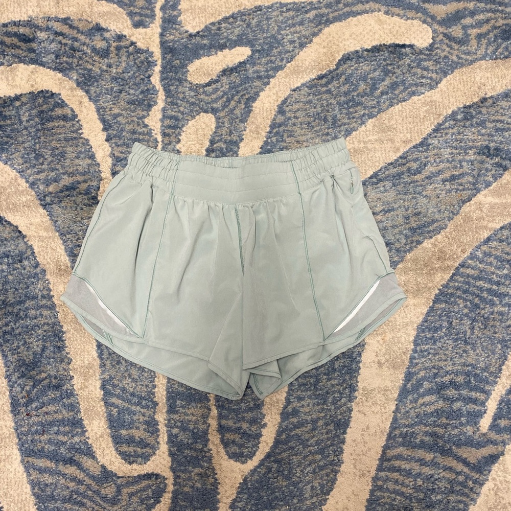 Lululemon Hotty Hot Short
